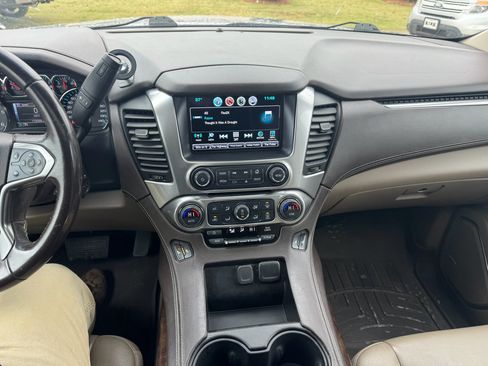 Used 2019 Chevrolet Suburban LT w/ Max Trailering Package image 21