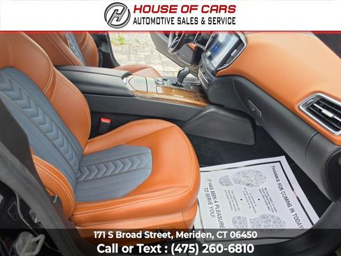 Used 2017 Maserati Ghibli S Q4 AWD/4WD image 39