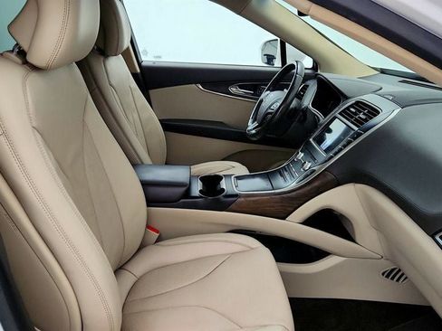 Used 2017 Lincoln MKX Reserve AWD/4WD image 24