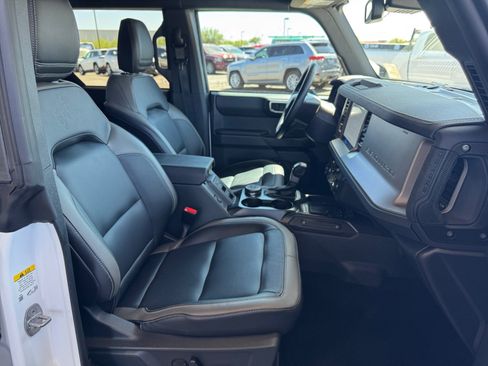 Used 2025 Ford Bronco Outer Banks AWD/4WD image 33