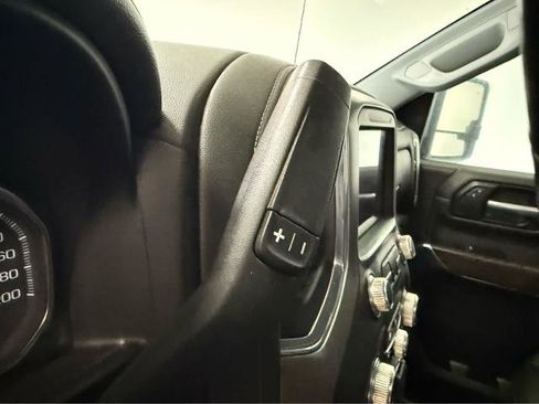 Used 2022 GMC Sierra 2500 Denali AWD/4WD image 25