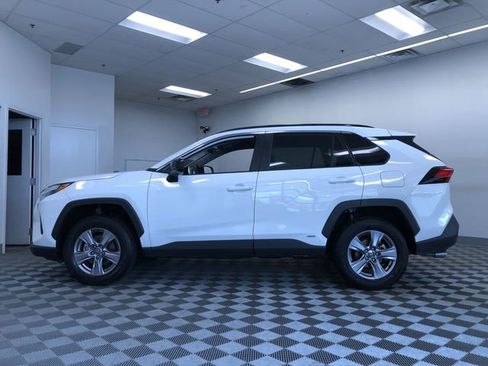 Certified 2025 Toyota RAV4 LE AWD/4WD image 11