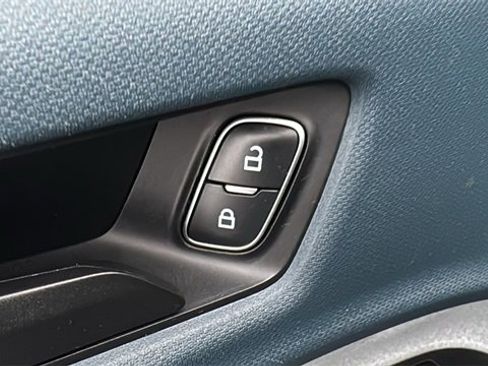 Certified 2022 Ford Maverick XLT w/ Equipment Group 300A Standard image 10