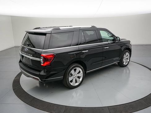 Certified 2024 Ford Expedition Platinum AWD/4WD image 4