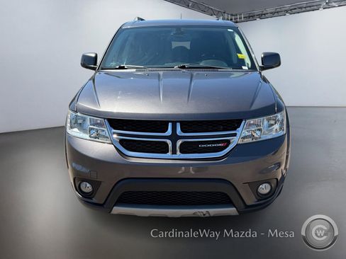 Used 2018 Dodge Journey SXT w/ Connectivity Group FWD image 5