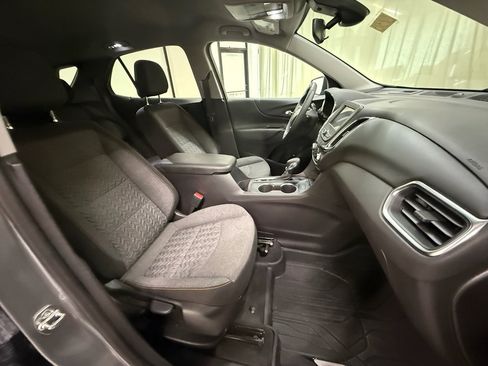 Certified 2024 Chevrolet Equinox LT w/ LPO, Floor Liner Package image 26