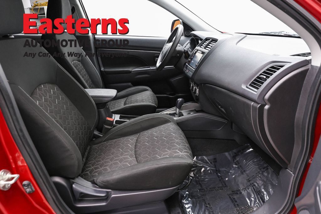 Used 2023 Mitsubishi Outlander Sport ES AWD/4WD image 25