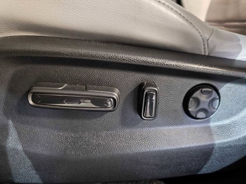 Used 2021 Honda CR-V Touring image 26