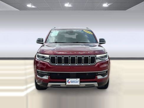 Used 2024 Jeep Wagoneer L Series II w/ Flexible Seating Group RWD image 6