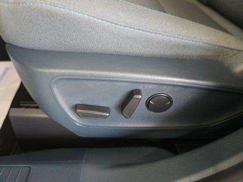 Certified 2025 Ford Maverick XLT w/ XLT Luxury Package FWD image 23