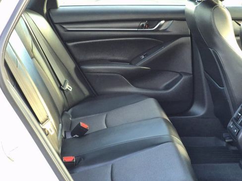 Used 2022 Honda Accord Sport image 21