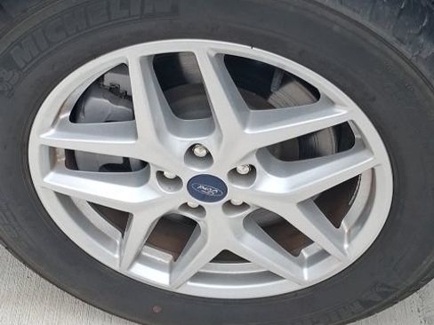 Used 2022 Ford Edge SEL w/ Convenience Package AWD/4WD image 5