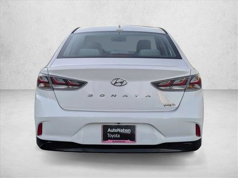 Used 2019 Hyundai Sonata Plug-In Hybrid image 7