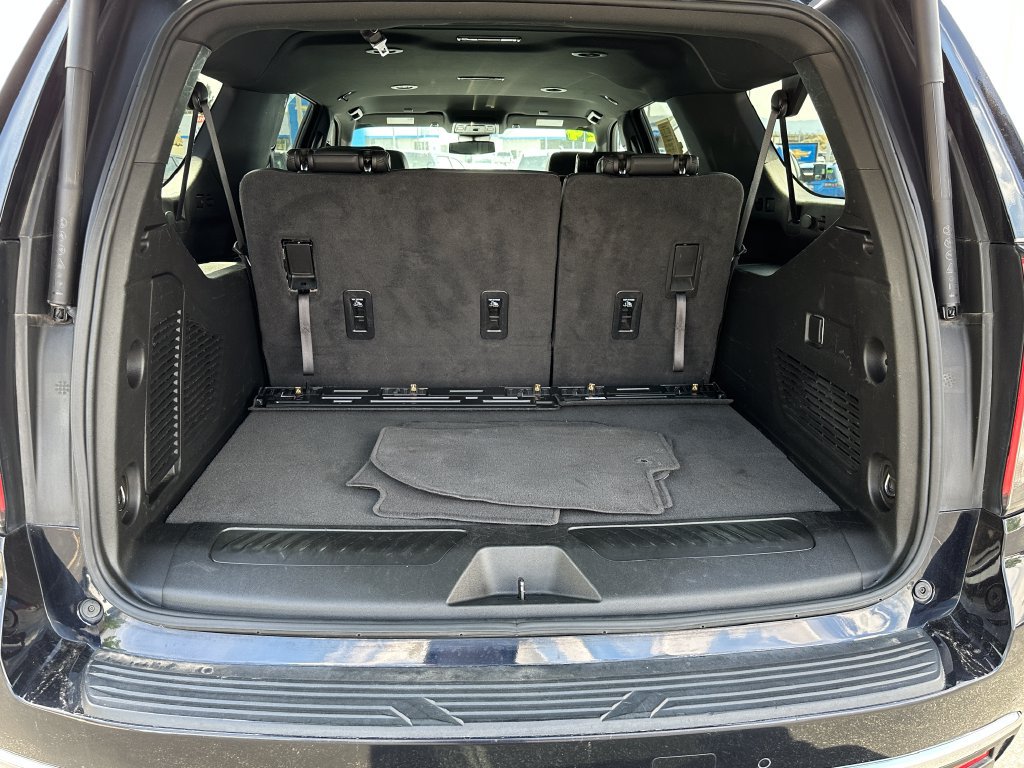 Used 2024 Chevrolet Suburban LT AWD/4WD image 25