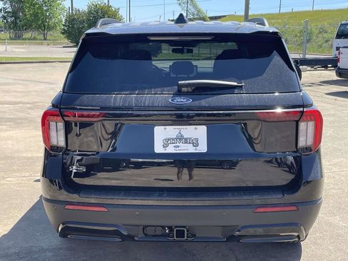New 2026 Ford Explorer ST-Line RWD image 4