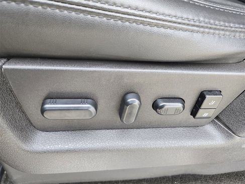 Used 2014 Ford F150 Platinum image 24