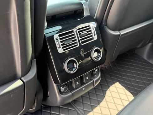 Used 2018 Land Rover Range Rover HSE AWD/4WD image 14