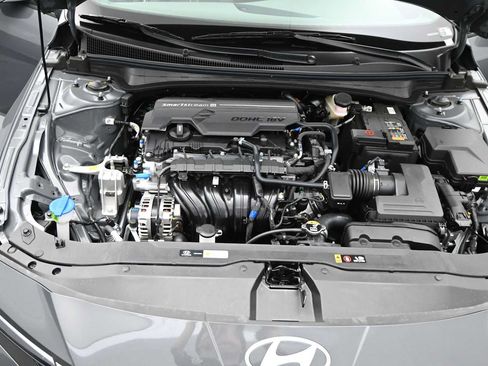 New 2026 Hyundai Elantra Sport FWD image 24