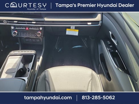 New 2025 Hyundai Tucson Limited image 12