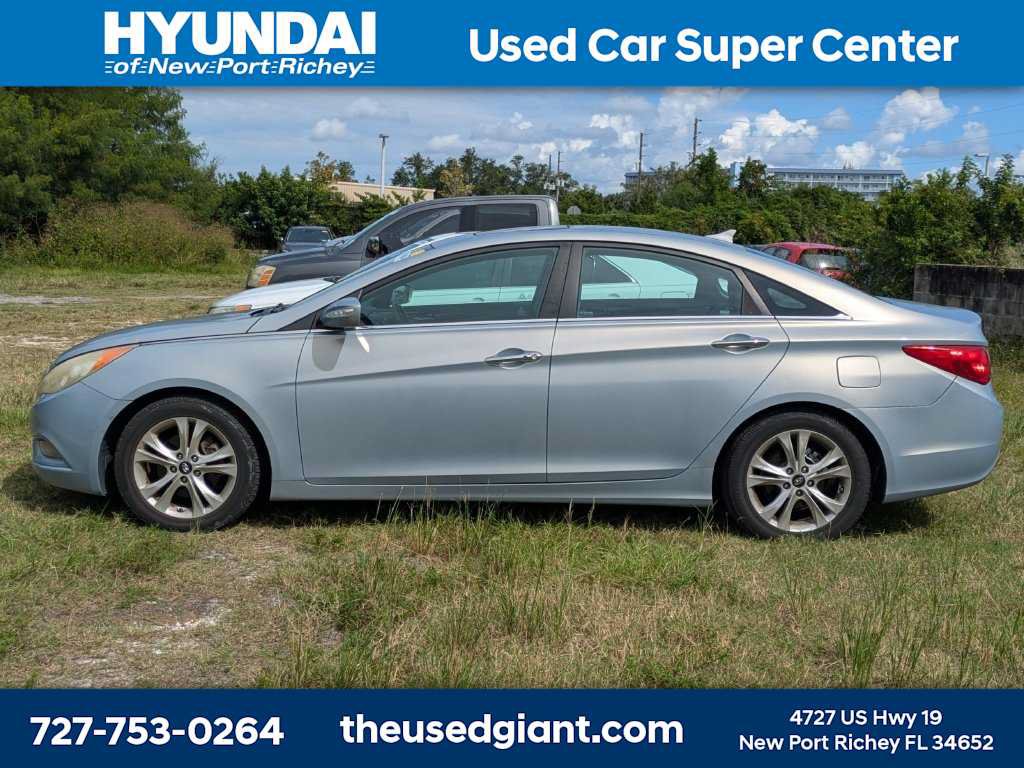 Used 2011 Hyundai Sonata Limited FWD image 2