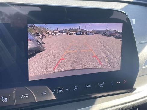 New 2026 Chevrolet Traverse LT image 15