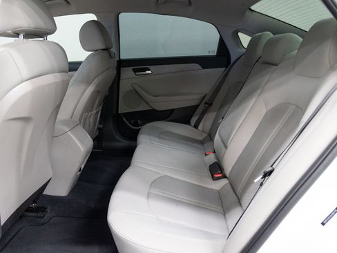 Used 2019 Hyundai Sonata SE FWD image 8