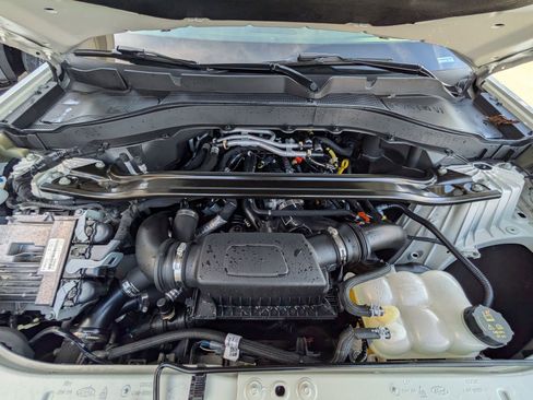 Certified 2023 Ford Explorer Platinum w/ Technology Package image 9