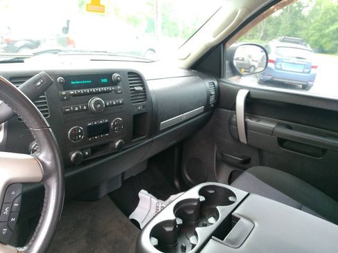 Used 2011 Chevrolet Silverado 1500 LT w/ All-Star Edition AWD/4WD image 28