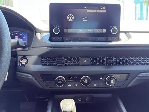 Used 2025 Honda Accord LX image 13