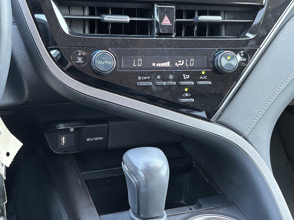 Used 2024 Toyota Camry SE FWD image 10