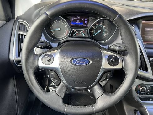 Used 2013 Ford Focus Titanium FWD image 14
