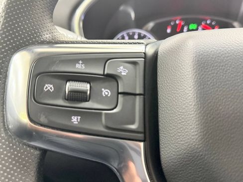 Used 2022 Chevrolet Blazer LT FWD image 17