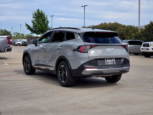 New 2026 Kia Sportage EX FWD image 3