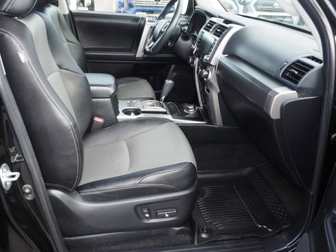 Used 2022 Toyota 4Runner SR5 Premium w/ Moonroof Package image 22