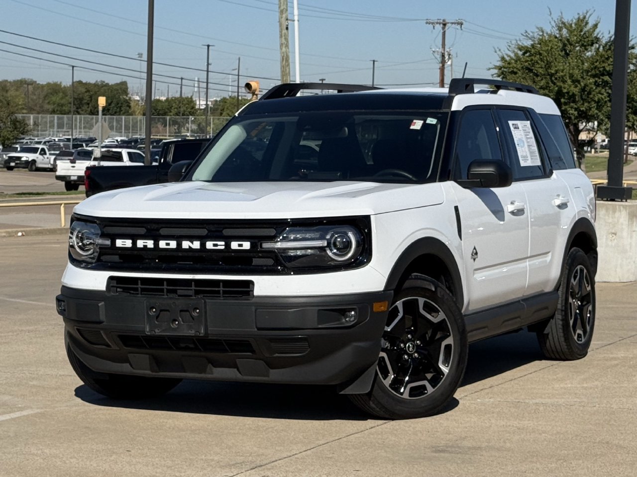 Certified 2023 Ford Bronco Sport Outer Banks w/ Tech Package AWD/4WD image 1