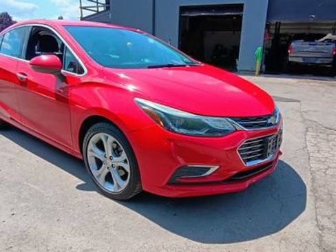 Used 2016 Chevrolet Cruze Premier FWD image 4