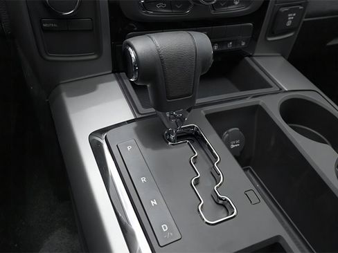 Used 2013 RAM 1500 Express RWD image 8