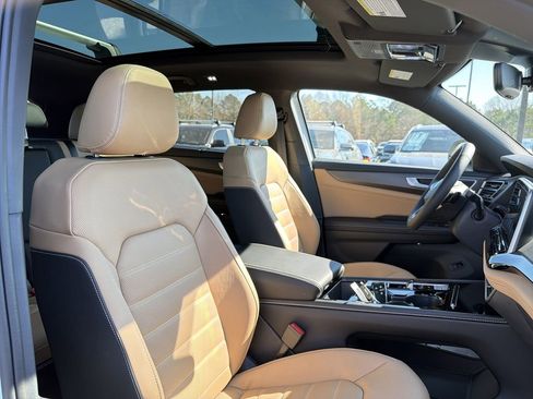 New 2026 Volkswagen Atlas Cross Sport SEL R-Line image 19