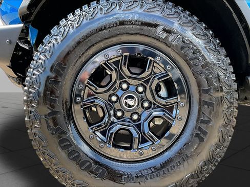 Certified 2025 Ford Bronco Big Bend w/ Black Diamond Package AWD/4WD image 13