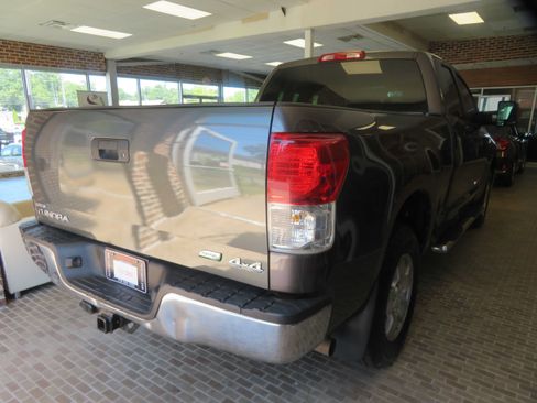 Used 2012 Toyota Tundra 4x4 Double Cab w/ Tow Pkg image 4