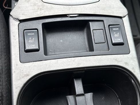 Used 2010 Subaru Outback 2.5i Premium image 24