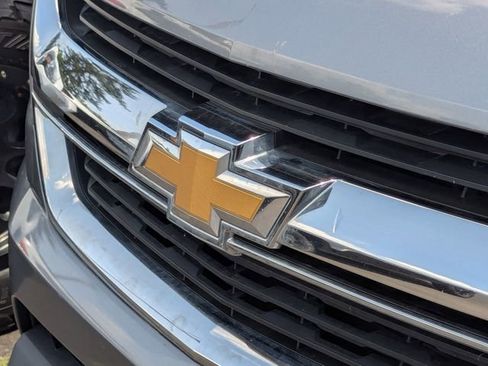 Used 2020 Chevrolet Colorado LT w/ LT Convenience Package AWD/4WD image 15