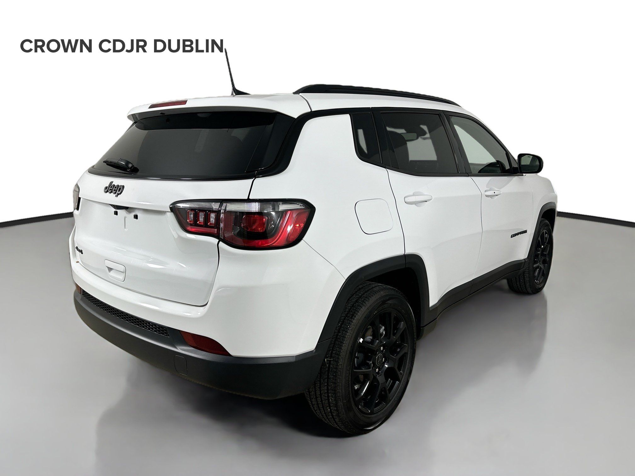 Certified 2025 Jeep Compass Latitude w/ Altitude Special Edition AWD/4WD image 5