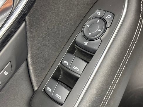 Used 2023 Buick Envision Essence w/ Sport Touring Package AWD/4WD image 35