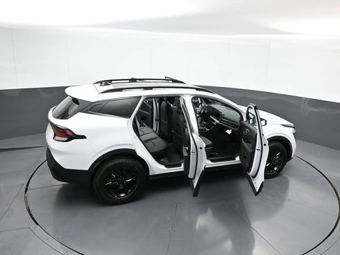 Certified 2025 Kia Sportage X-Pro Prestige image 46