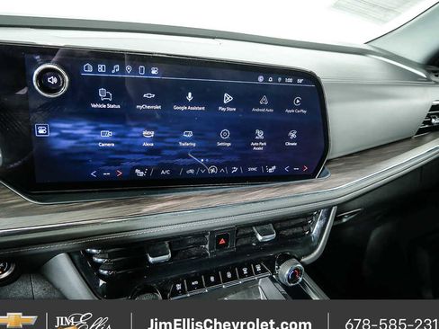 Certified 2025 Chevrolet Tahoe LT image 12