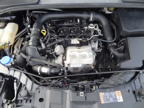Used 2016 Ford Focus SE FWD image 30