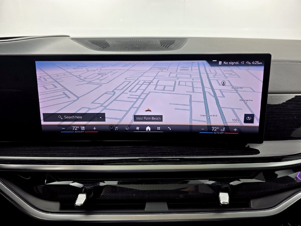 Used 2025 BMW X7 xDrive40i w/ M Sport Package AWD/4WD image 23