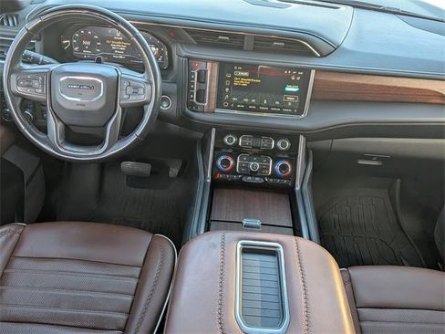 Used 2023 GMC Yukon XL Denali Ultimate image 15