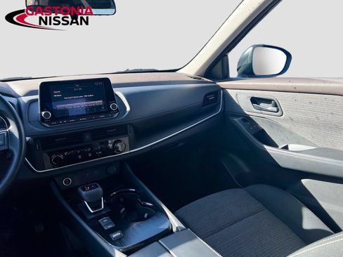 Used 2021 Nissan Rogue S FWD image 30